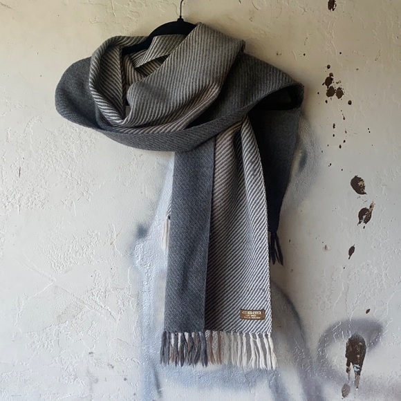 Emblem Other - Sophisticated Two-Tone Men's Scarf